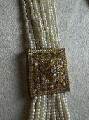 Pearl & Gold Square Tassel Set